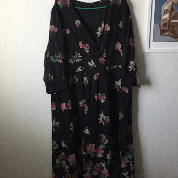 Surplice Georgette Floral Dress - Picture 1 of 7